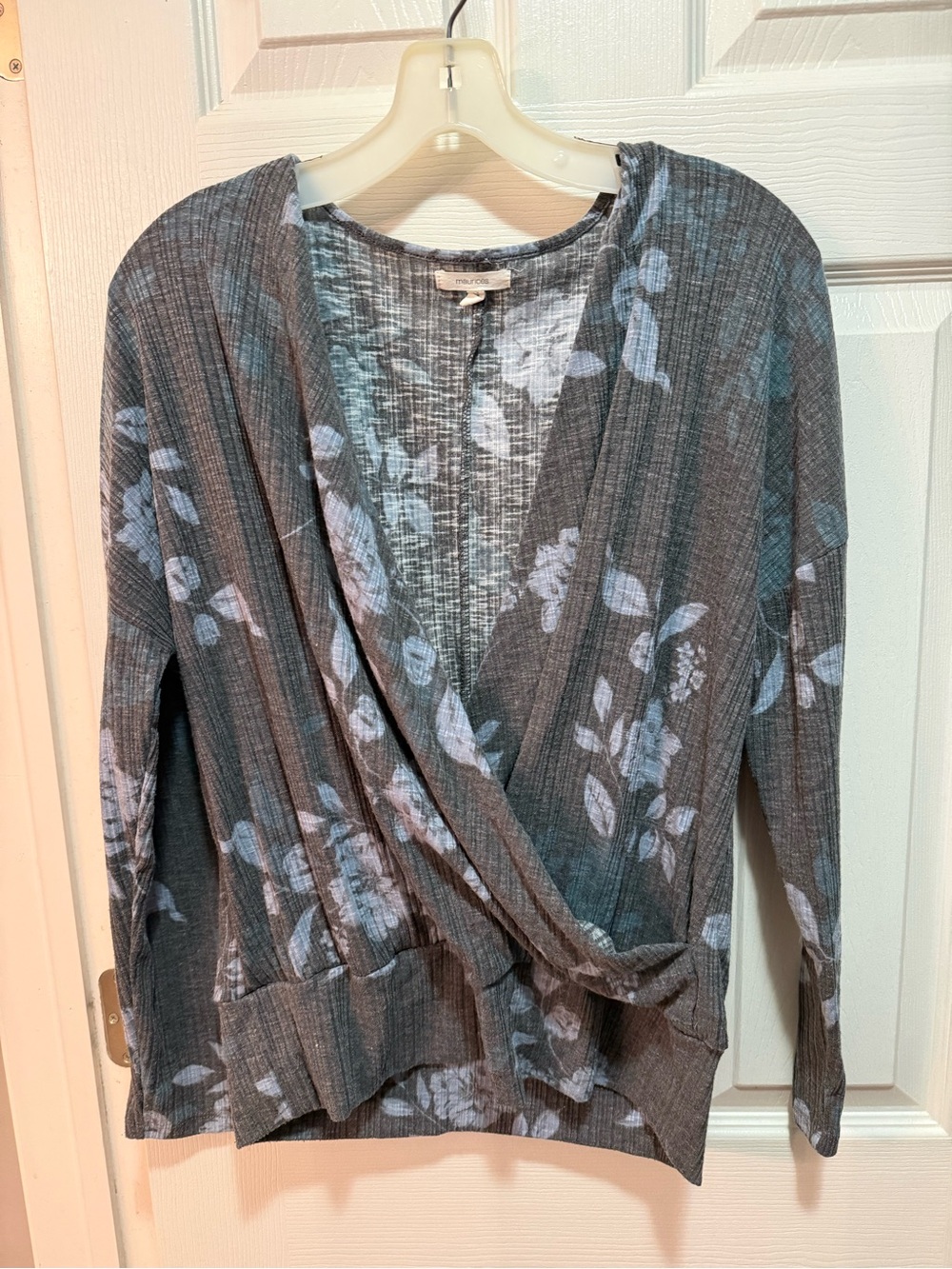 Maurice’s Gray with Soft Blue Floral Wrap Cardigan size medium